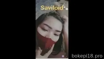 Ajaklah sahabatmu untuk memamerkan payudaramu bersama