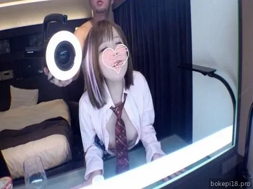 HONB-301 Sialan seorang siswi yang ingin tahu di sebuah hotel