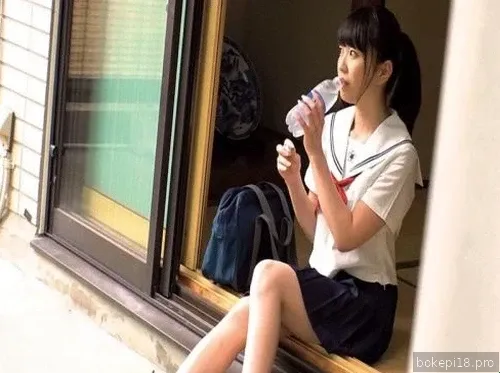 SIM-092 Memperkosa sepupu cantiknya