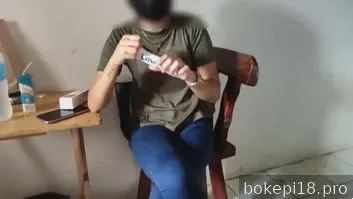 Ngentot Dengan Pembeli Untuk Membeli Produknya